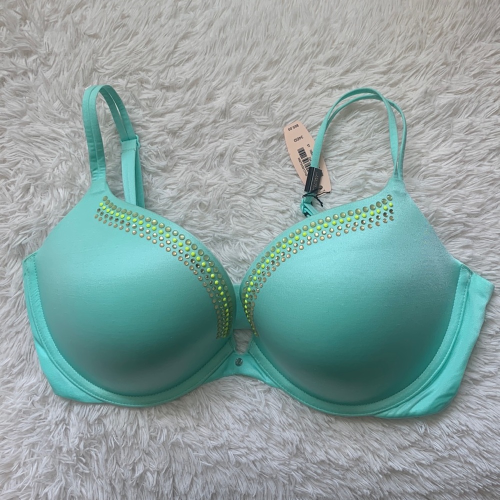 NWT Victoria’s Secret 34DD Very Sexy Push-up